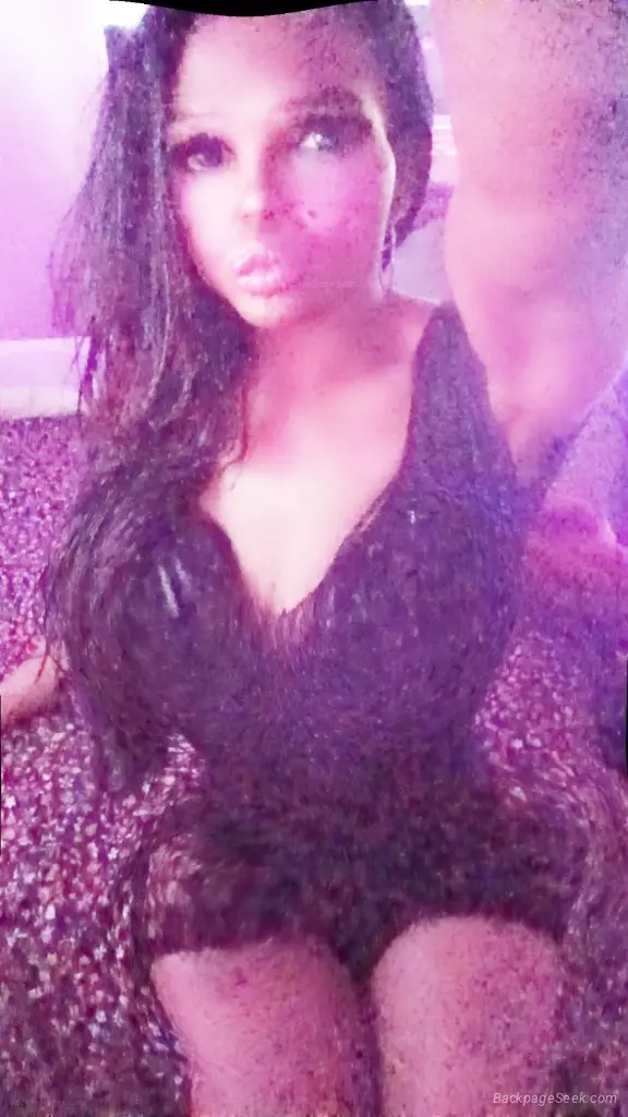 hello gentlemen tired of the same ol thing cum over and dive... in San Antonio – Women Seeking Men photo 6