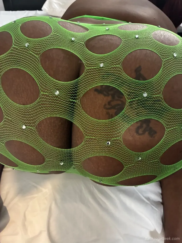 we aim to please in San Antonio – Women Seeking Men photo 3