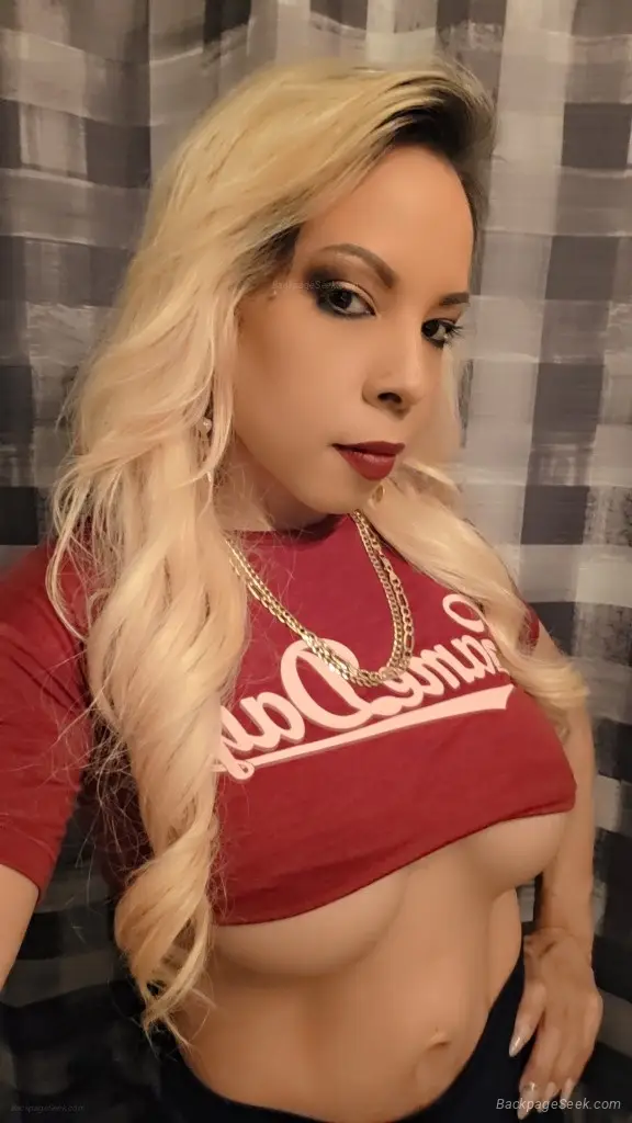 Read AD The Real Petite 4'10 Latina Blonde Bombshell Muscle in San Antonio – Women Seeking Men photo 2
