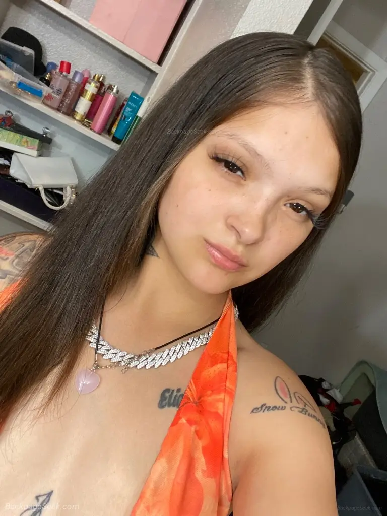 YOUR FAVORITE CAUCASIAN ASK FOR MY 2 GIRL MASSAGES No scams... in San Antonio – Women Seeking Men photo 2