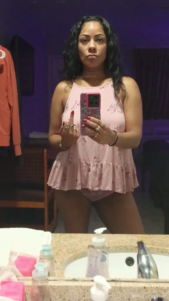 pillow princessLatinaXXX in San Antonio – Women Seeking Men photo 4