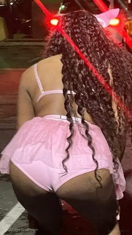 off highway near walzem n i-35 incalls and car fun