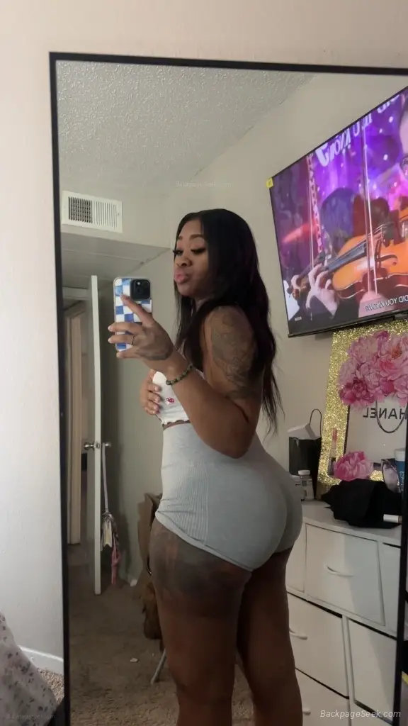 your little secret Naughty or Nice in San Antonio – Women Seeking Men photo 2