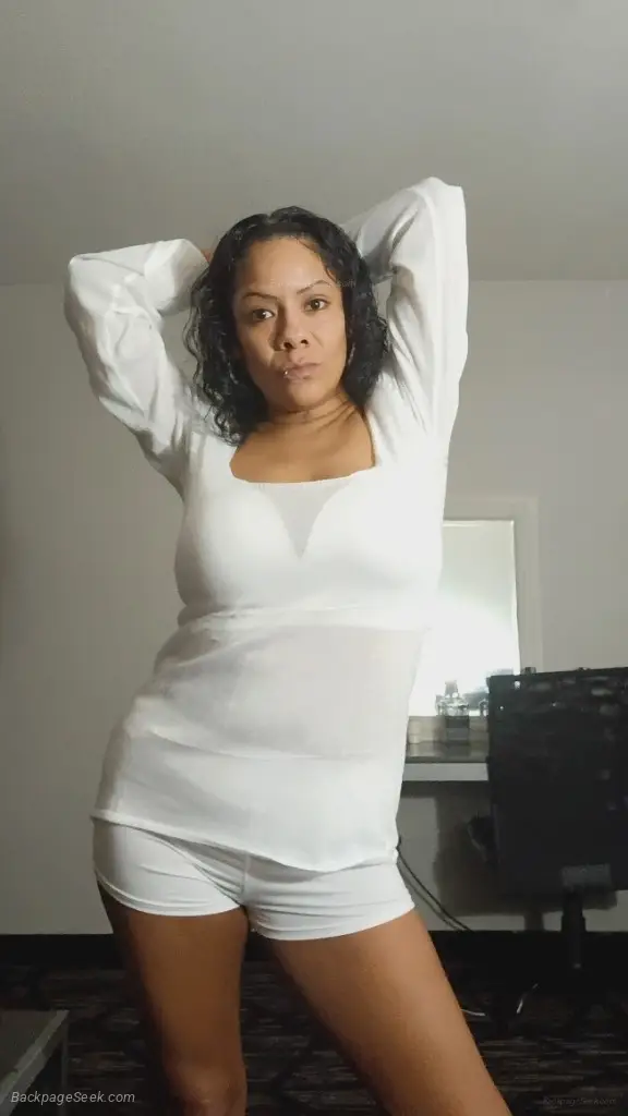 pillow princess in San Antonio – Women Seeking Men photo 5
