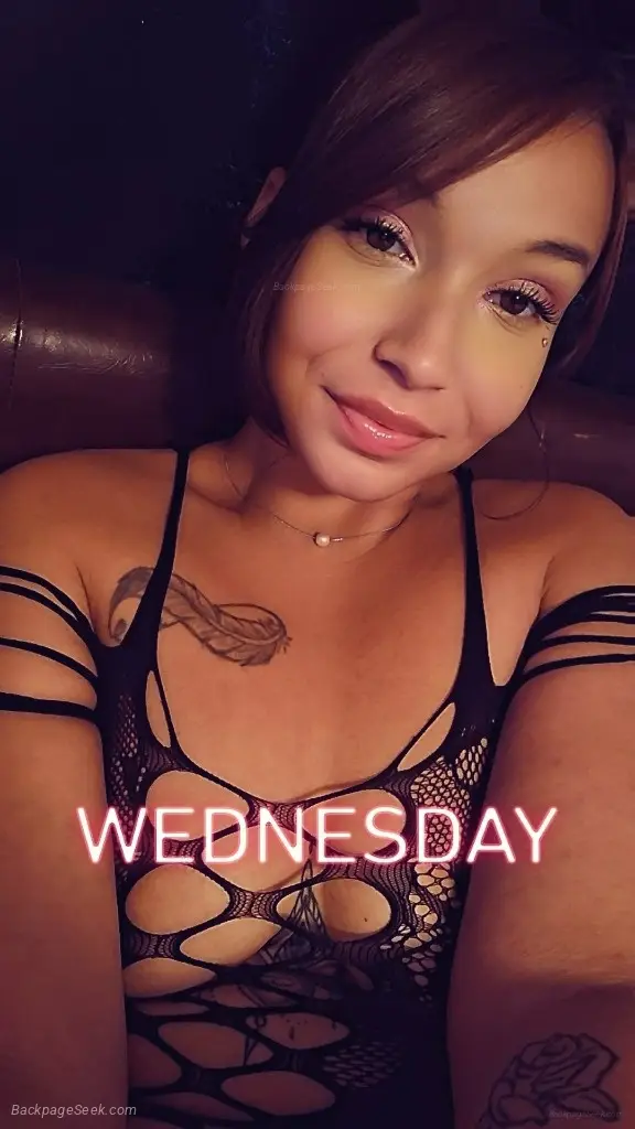 FREAKY CREAMY PUSSY