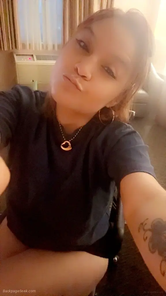 Ready Too Meet Up in San Antonio – Women Seeking Men photo 2