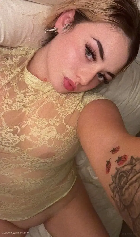 Horny Queen girl ready to give you pleasure Incalls Outcalls Facetime