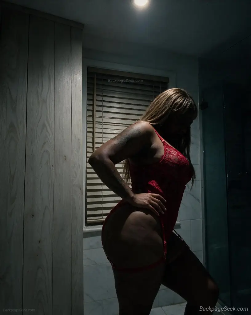 Big Azz Slim waist and dimples Yeah im H E R in San Antonio – Women Seeking Men photo 6