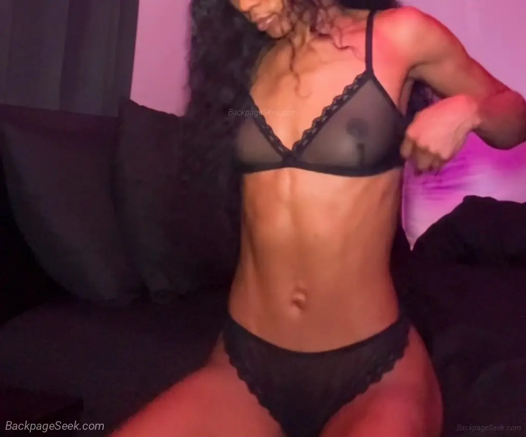 come relax with me your real life milk chocolate Barbke Doll in San Antonio – Women Seeking Men photo 4