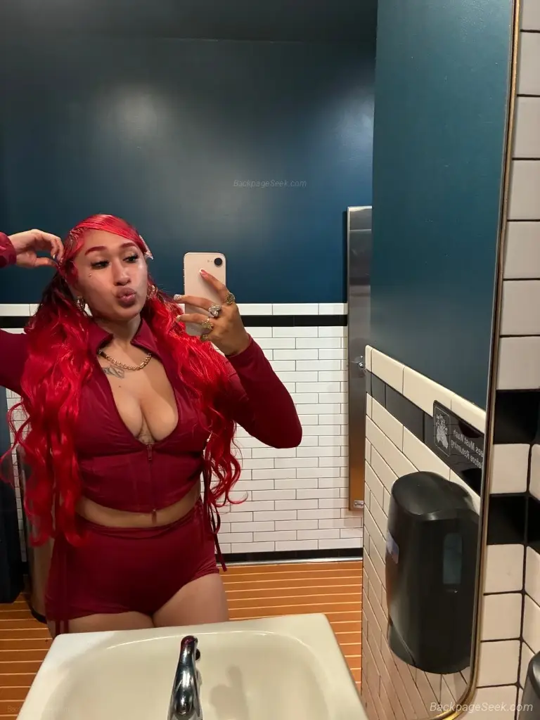 every mans fantasy in San Antonio – Women Seeking Men photo 2