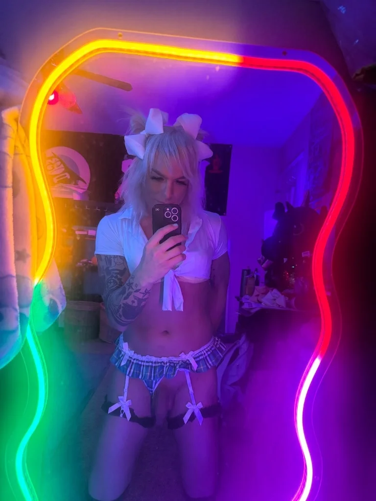 I need cock in San Diego – Women Seeking Men photo 5