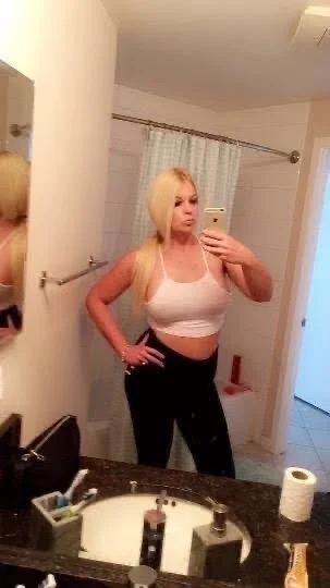 M0thers L0ck up y0ur s0ns h0T bL0nDe PARTYGIRLSLeTs in San Diego – Women Seeking Men photo 6