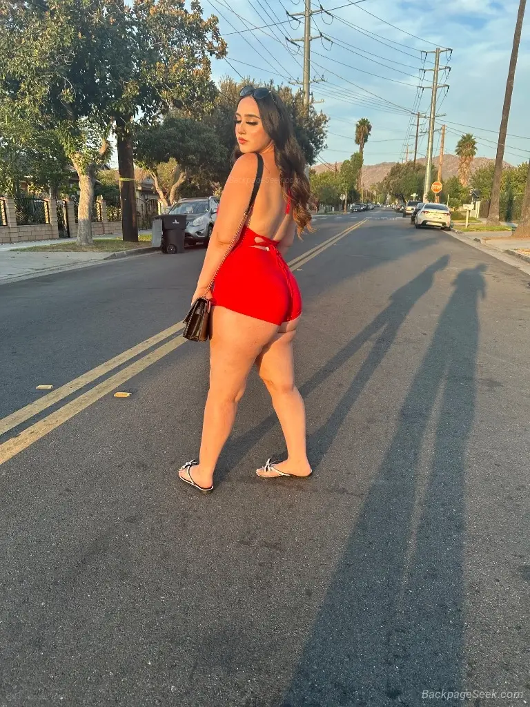 Ur local snowbunny in San Diego – Women Seeking Men photo 3