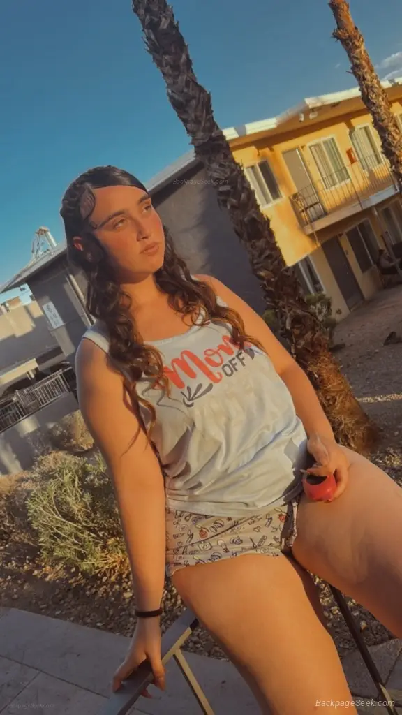 Ur local snowbunny in San Diego – Women Seeking Men photo 5