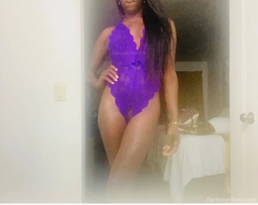 Gorgeous Ts Hosting in San Diego in San Diego – Women Seeking Men photo 2