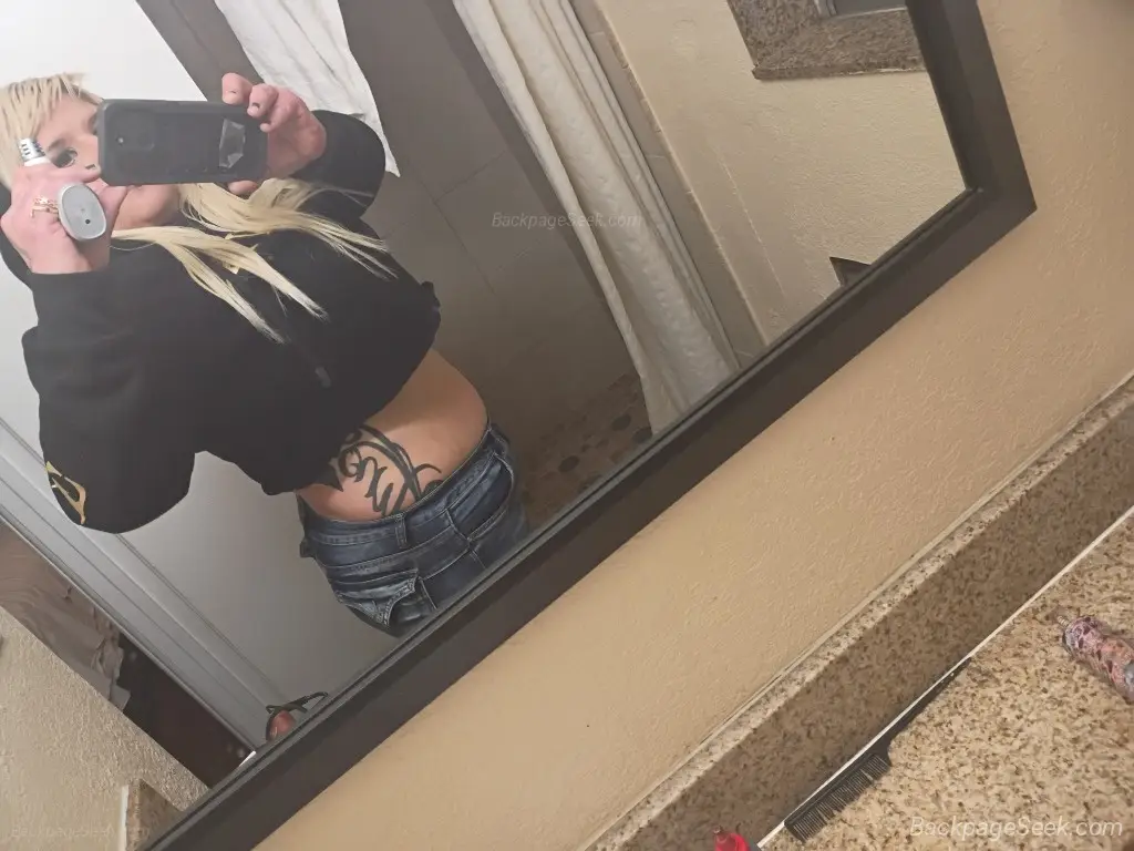 Thick athletic Italian Kali 34 Independent East County San D... in San Diego – Women Seeking Men photo 2