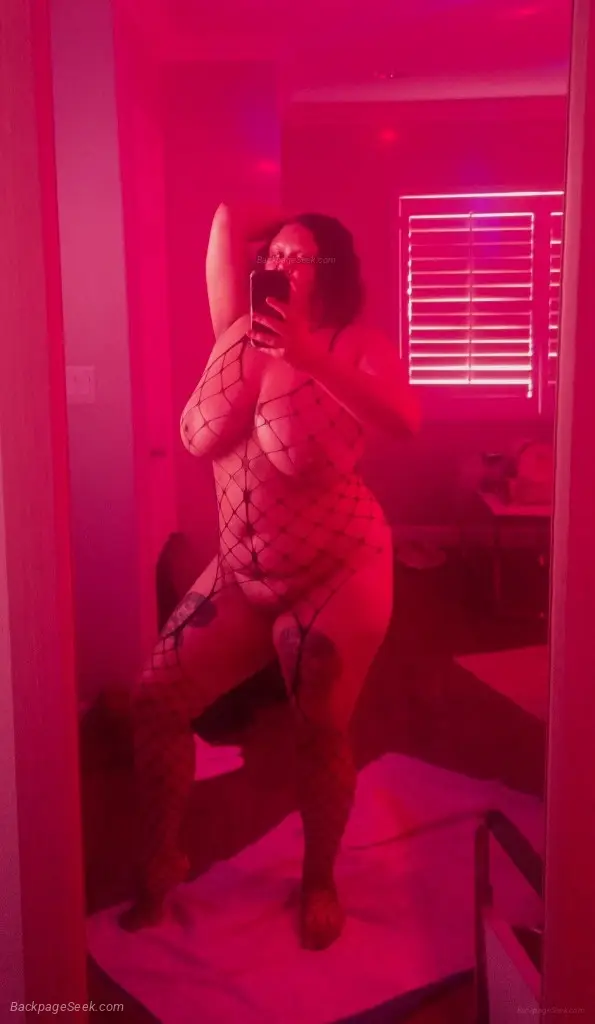 Summers Ending Masssage Specails 80hhr 180hr 280 massage wit... in San Diego – Women Seeking Men photo 5