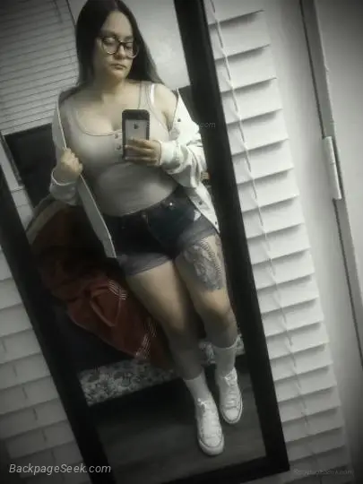 TIGHT BILLINGUAL LATINA AVAILABLE 24/7 OUTCALLS AND CAR DATES ONLY