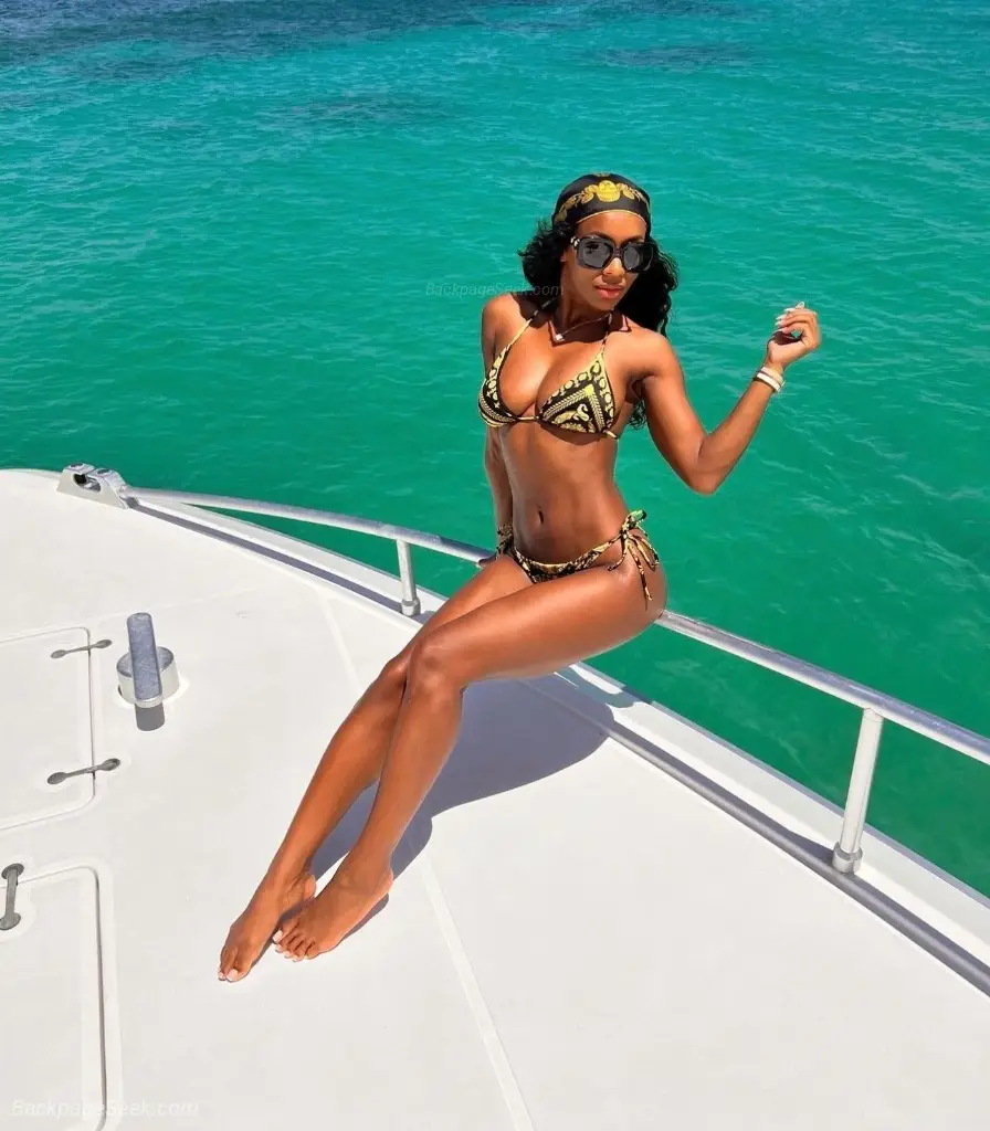 PRIVATE SAN DIEGO INCALL - OUTCALL Discreet Elegant Addictive