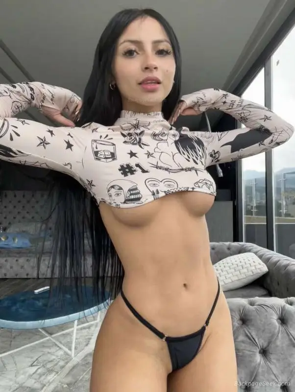 Young Sexy - Bombshell in San Diego – Women Seeking Men photo 3