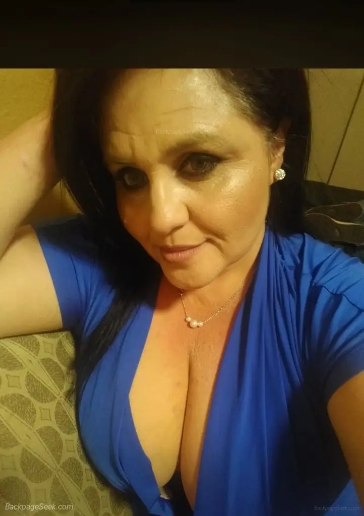 THE NAUGHTIEST MILF OF S.D