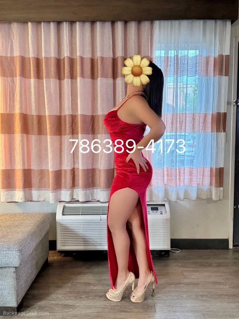BRASILENA CALIENTE in San Fernando Valley – Women Seeking Men photo 3
