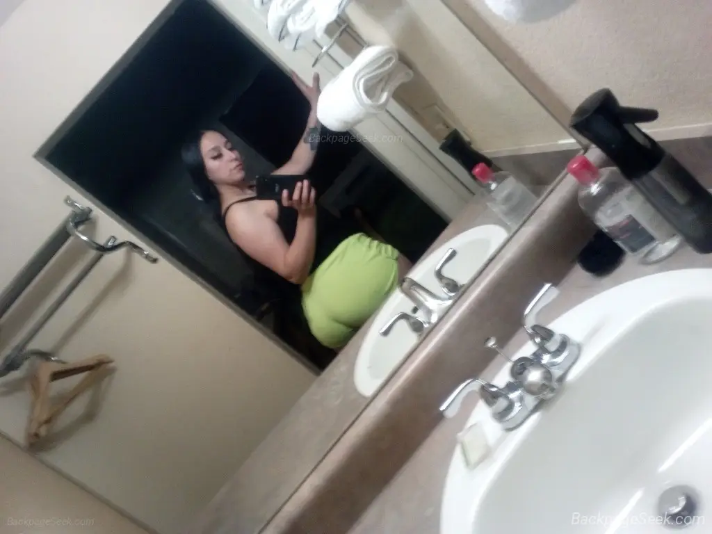 Here for a limited time catch me while I'm here ! Incall in North Hills