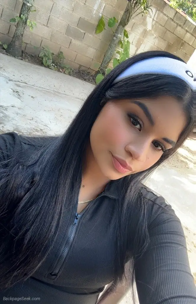 Perla Latina in San Fernando Valley – Women Seeking Men photo 2