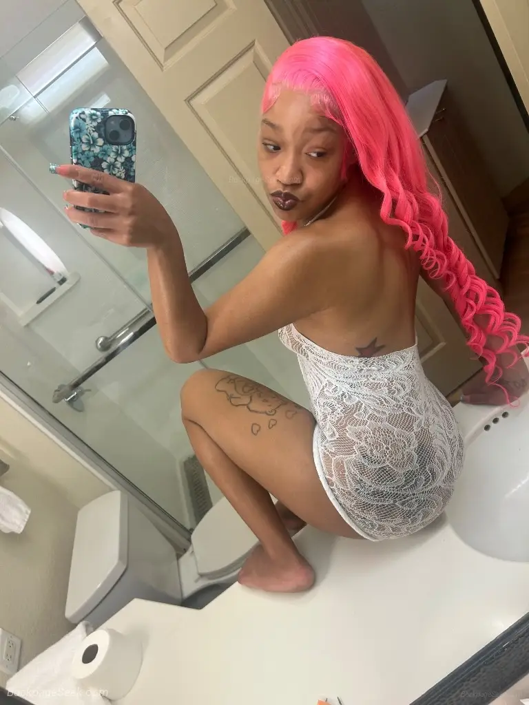 Cum Get The Star Experience in San Fernando Valley – Women Seeking Men photo 3