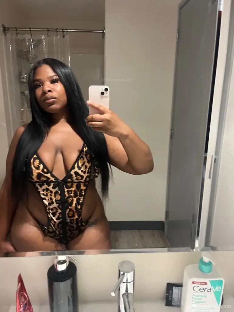 Sexy Big Booty PNW Girl Looking For Some Bay Area Fun
