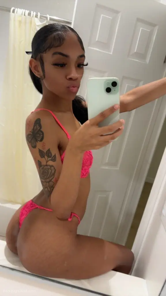 EXOTIC STAR AVAILABLE 24/7
