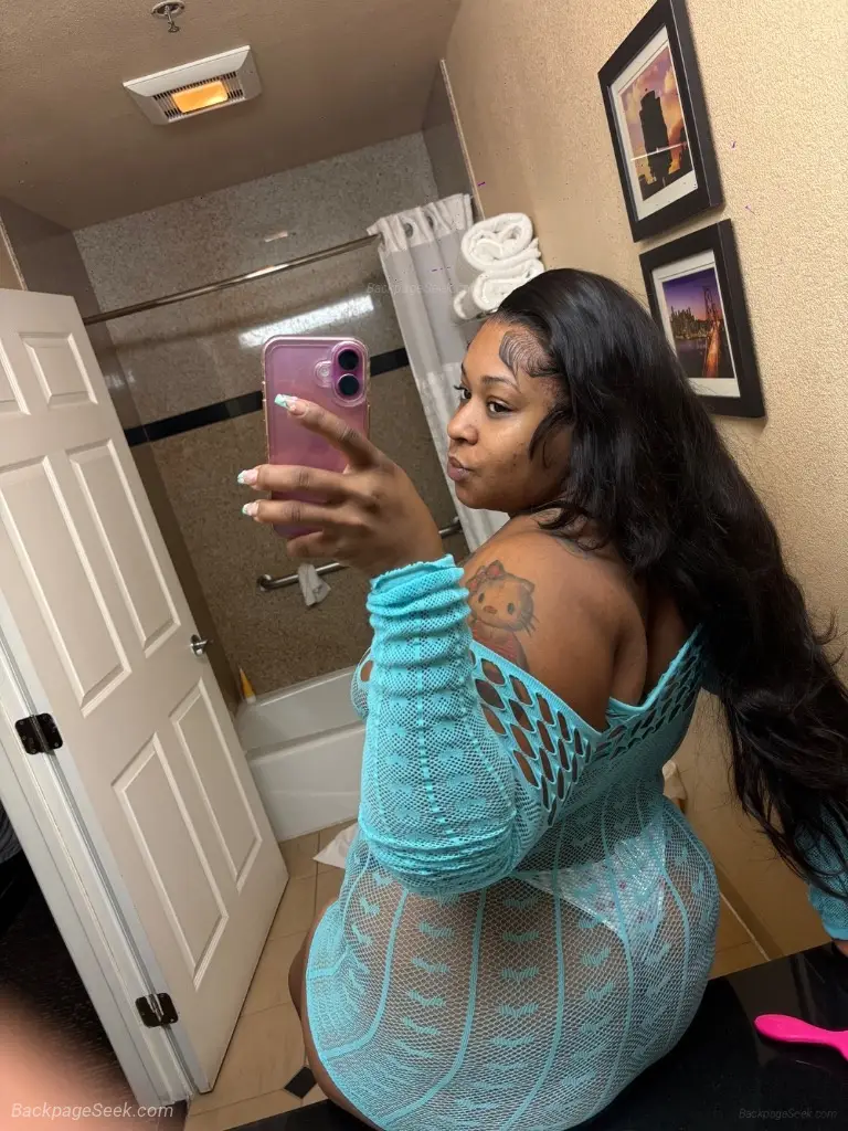 Invite me over babe im horny Sweet Kitty will make you purrr... in San Francisco – Women Seeking Men photo 6