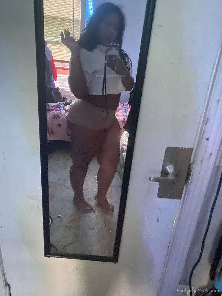ATTENTION ALL GENTLEMEN IM LOOKING FOR A HUNGRY WOLF TO COME... in San Francisco – Women Seeking Men photo 3