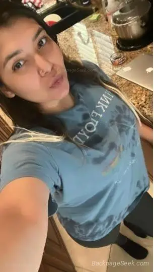 HOT NEW SEXY LATINA IN TOWN FOR ONE NIGHT CALL ME SI HABLO