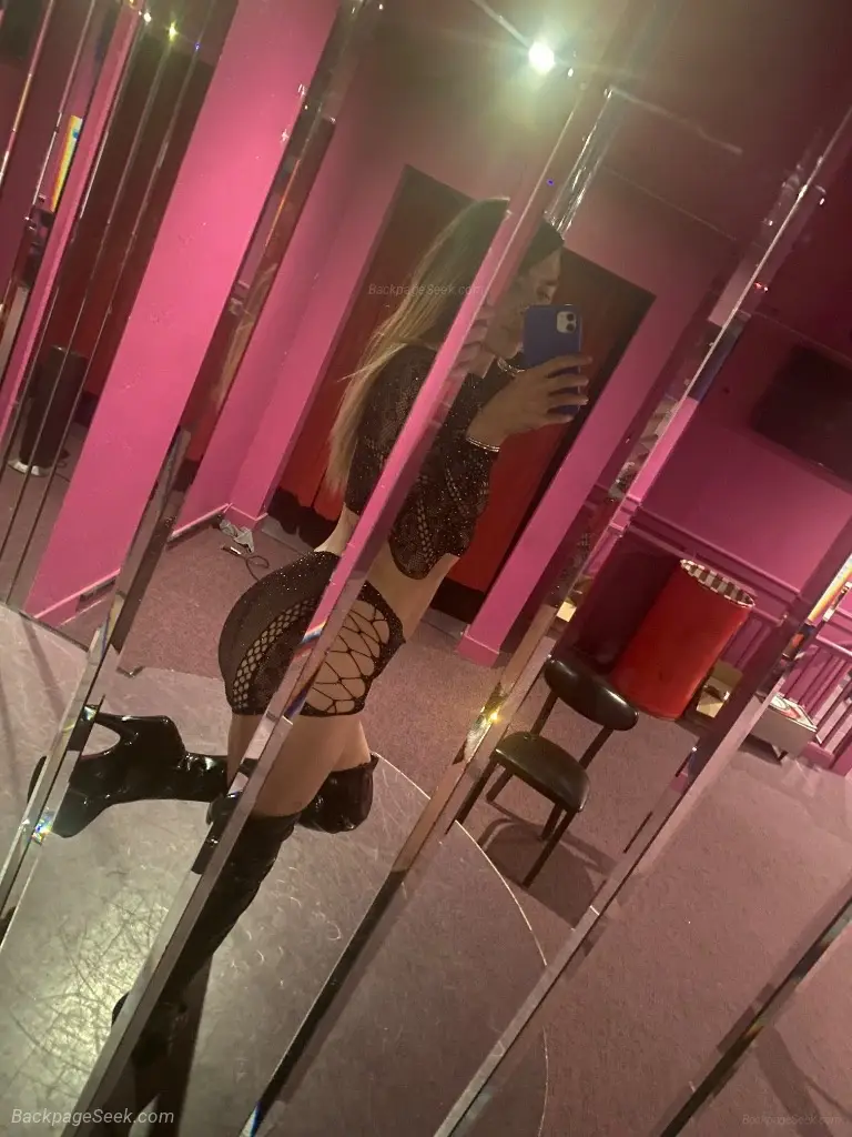 SPECIALS FOR INCALL AND OUTCALL FOR GAME DAY