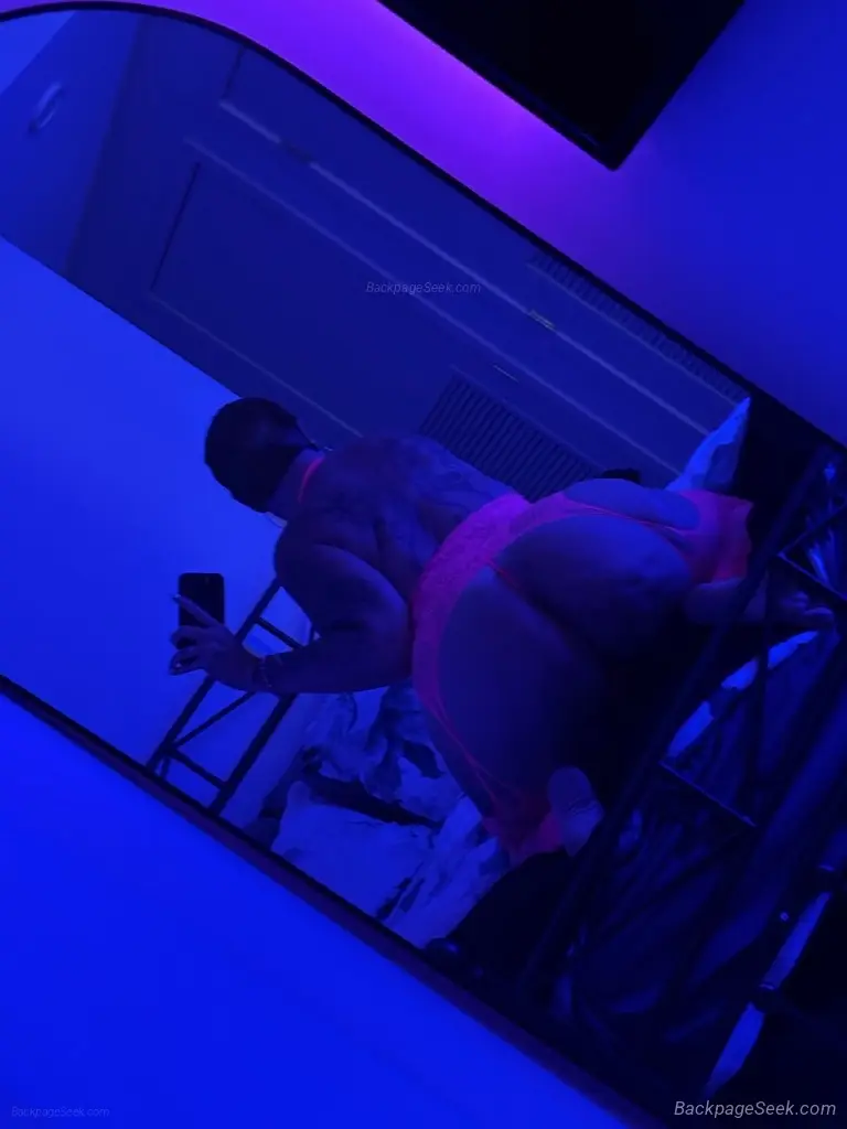 MILF ALERT MILF ALERT Outcall and Facetime Show available