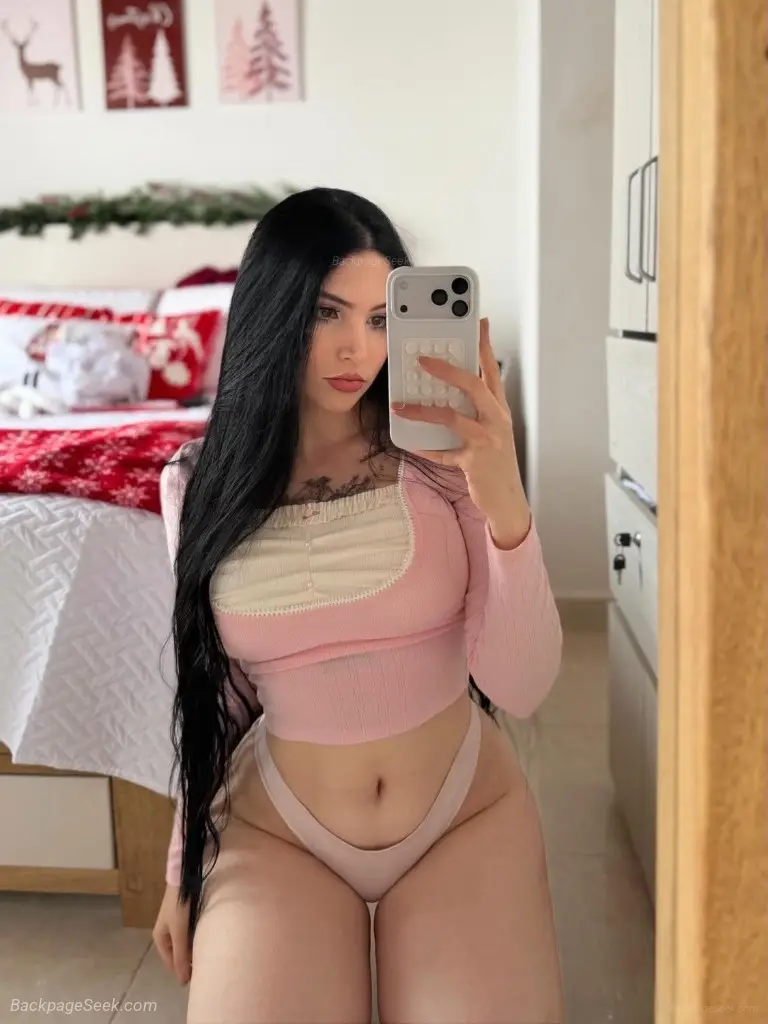 available for Incall and outcall hmu text