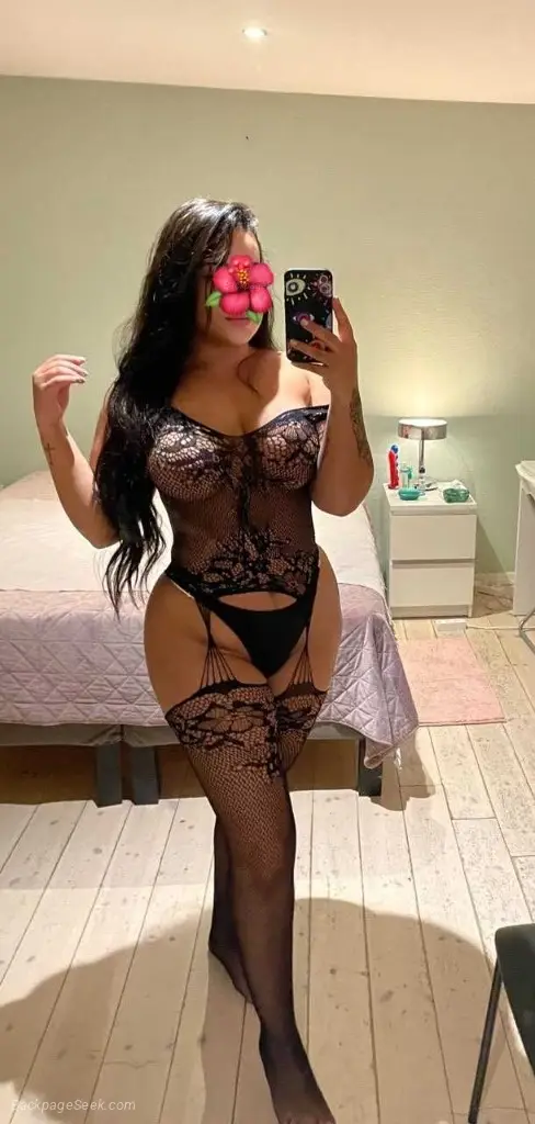 LATINA HERMOSA SABROSA BEAUTIFUL FRIENDLY