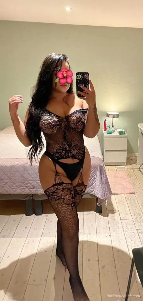 LATINA HERMOSA SABROSA BEAUTIFUL FRIENDLY