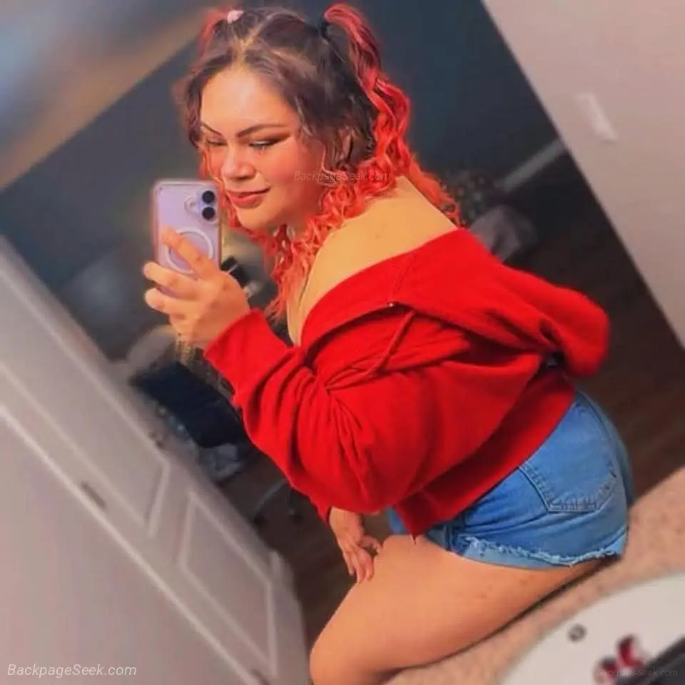 THICK LATINA SUBMISSIVE MASOCHIST BRAT