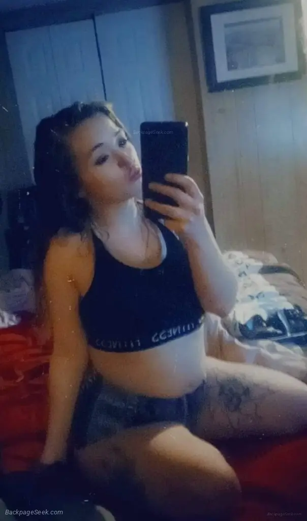 New in town pretty wet n tight latina cum see me