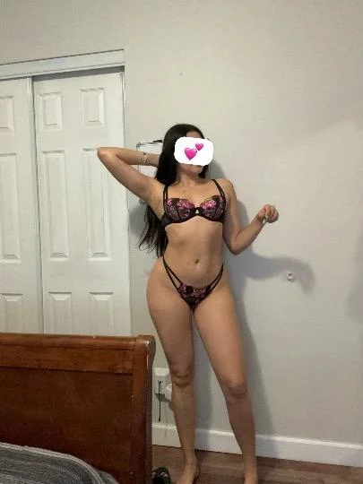 hola sexy latina in Savannah – Women Seeking Men photo 3