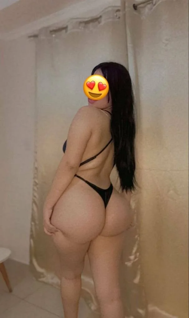 I'm available to see you and I'm horny