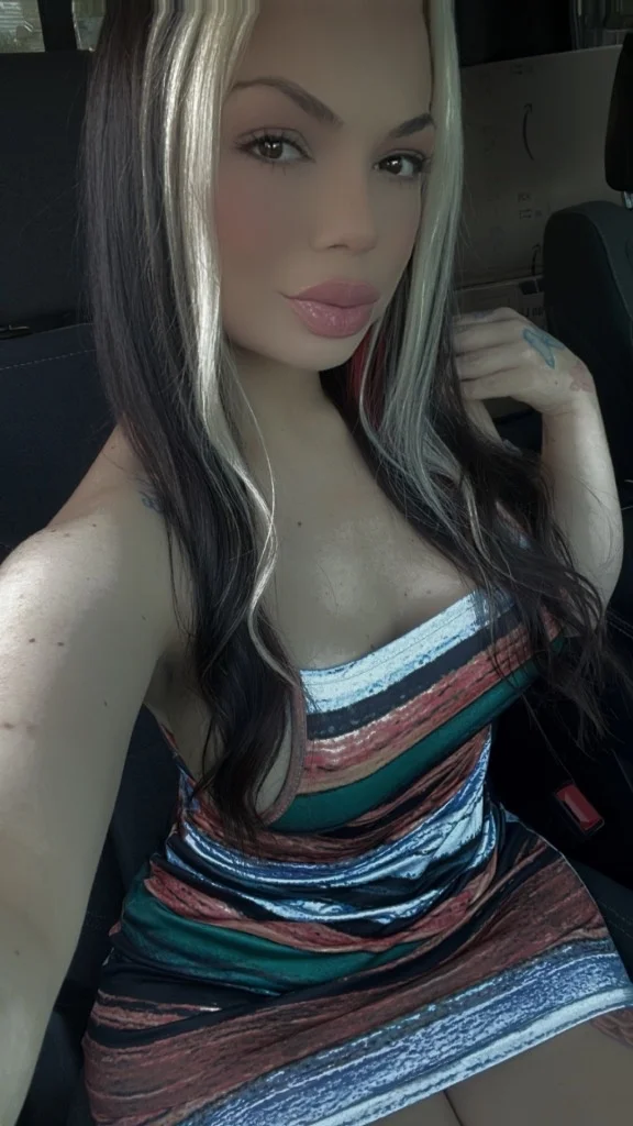 MaRyah Minxxx in Savannah – Women Seeking Men photo 6