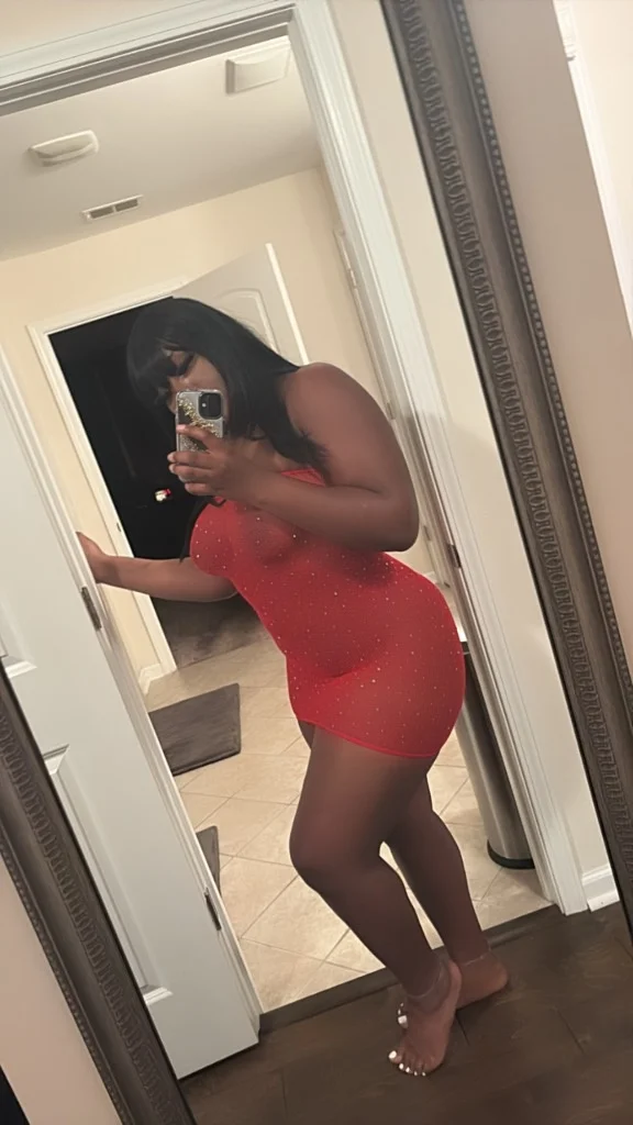 Curvy n confident in Savannah – Women Seeking Men photo 4