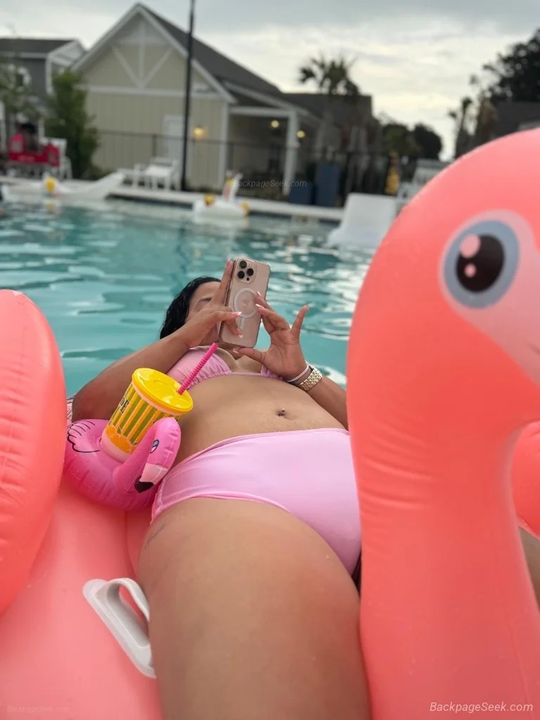 wendy in Savannah – Women Seeking Men photo 3
