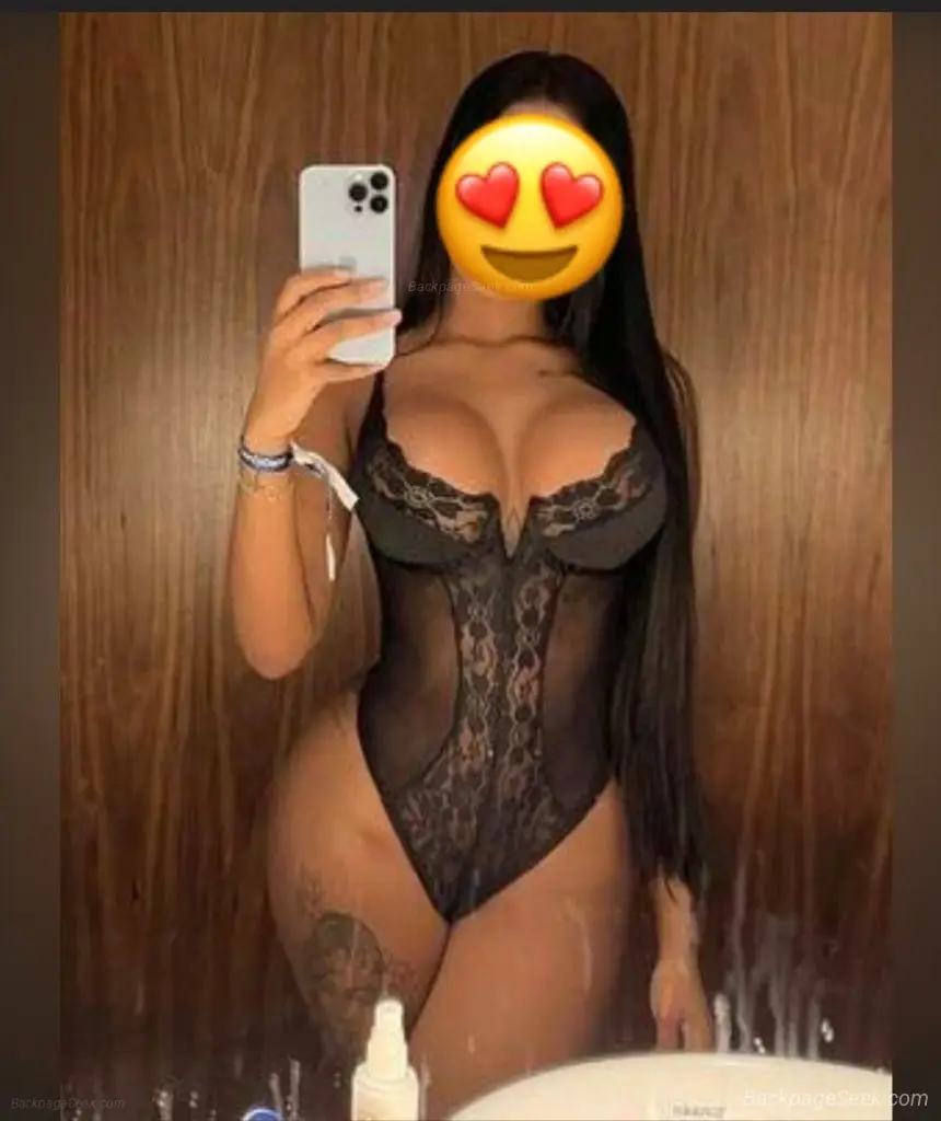 Hello love, I am a very sexy Latina girl willing to take pleasure.