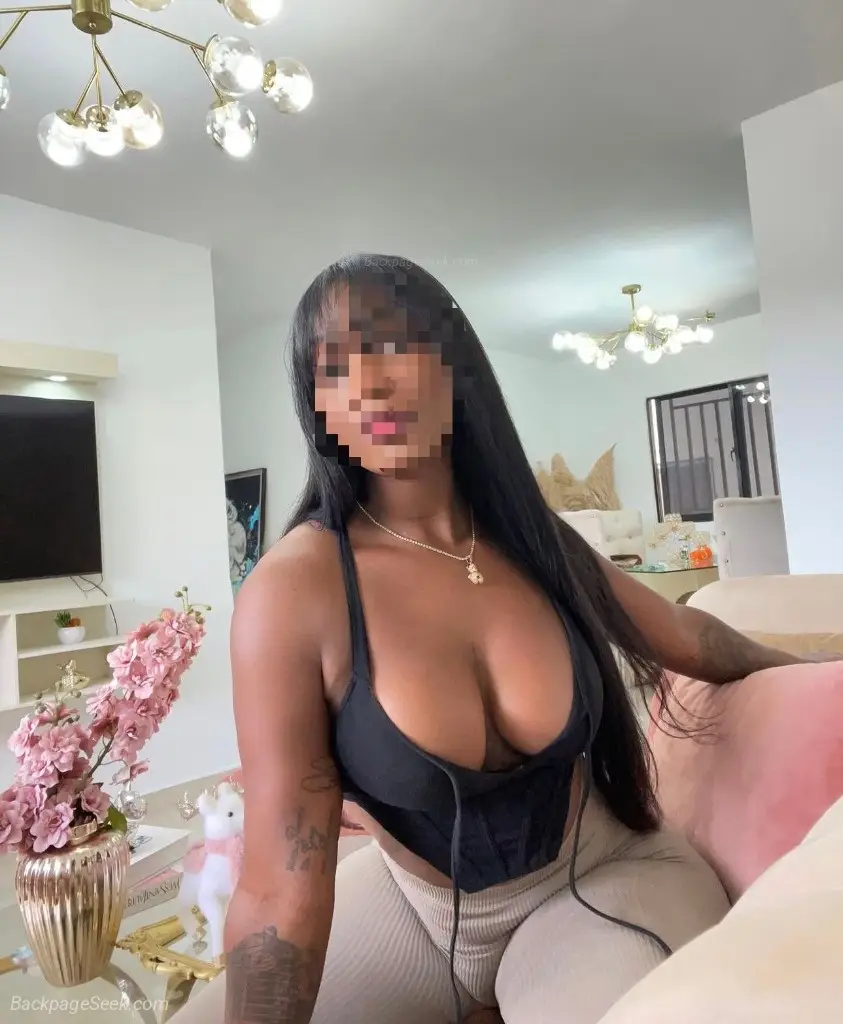 Estoy aqui para hacerte senti bien papi como te gusta in Savannah – Women Seeking Men photo 3