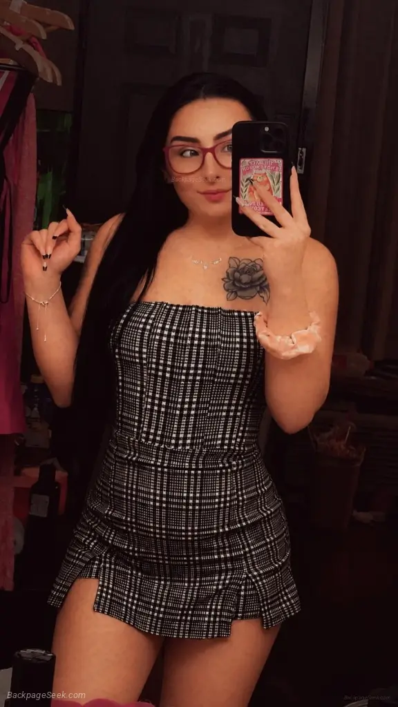 Sexy as hell young and fun tight asf with a built in sprinkler