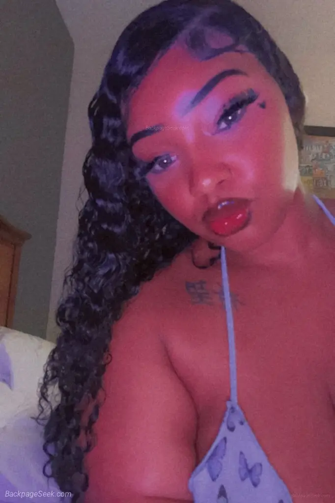 AVAILABLE in Savannah – Women Seeking Men photo 5